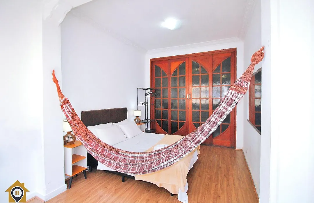 Studio grande e econômico p/ 4 pessoas-1